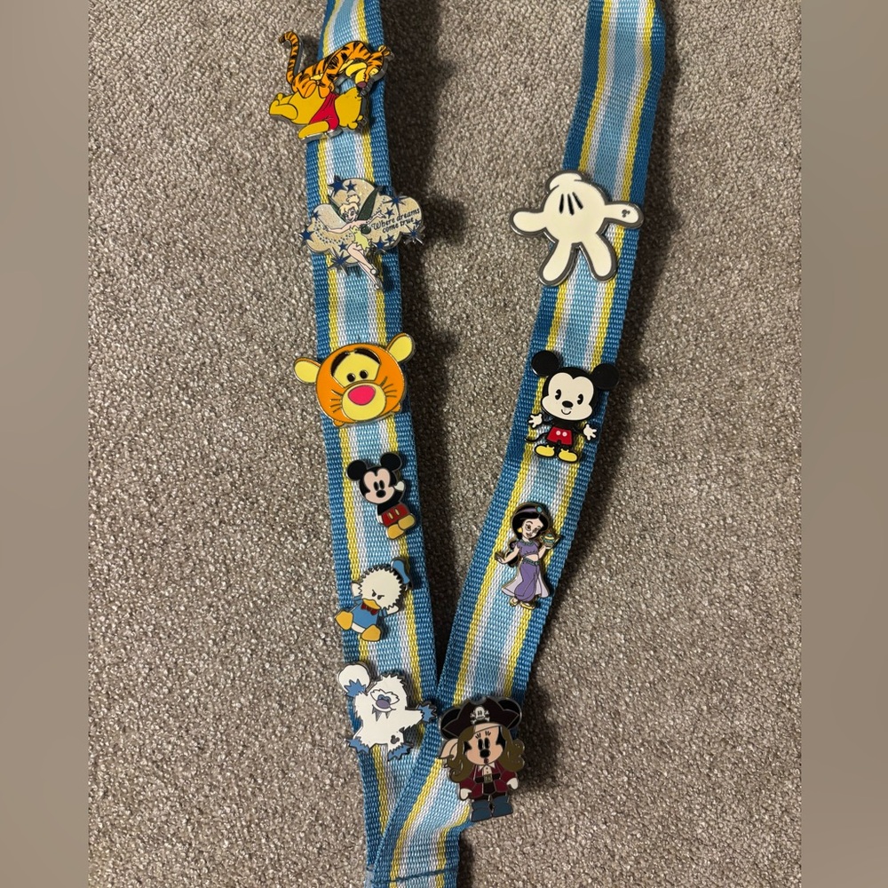 10 Disney Trading Pins